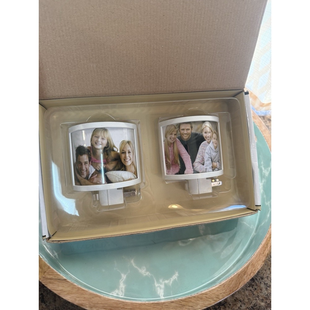 Treasure It Photo Nightlight 2 Pieces NEW IN BOX- Vintage FAST SHIPPING‎